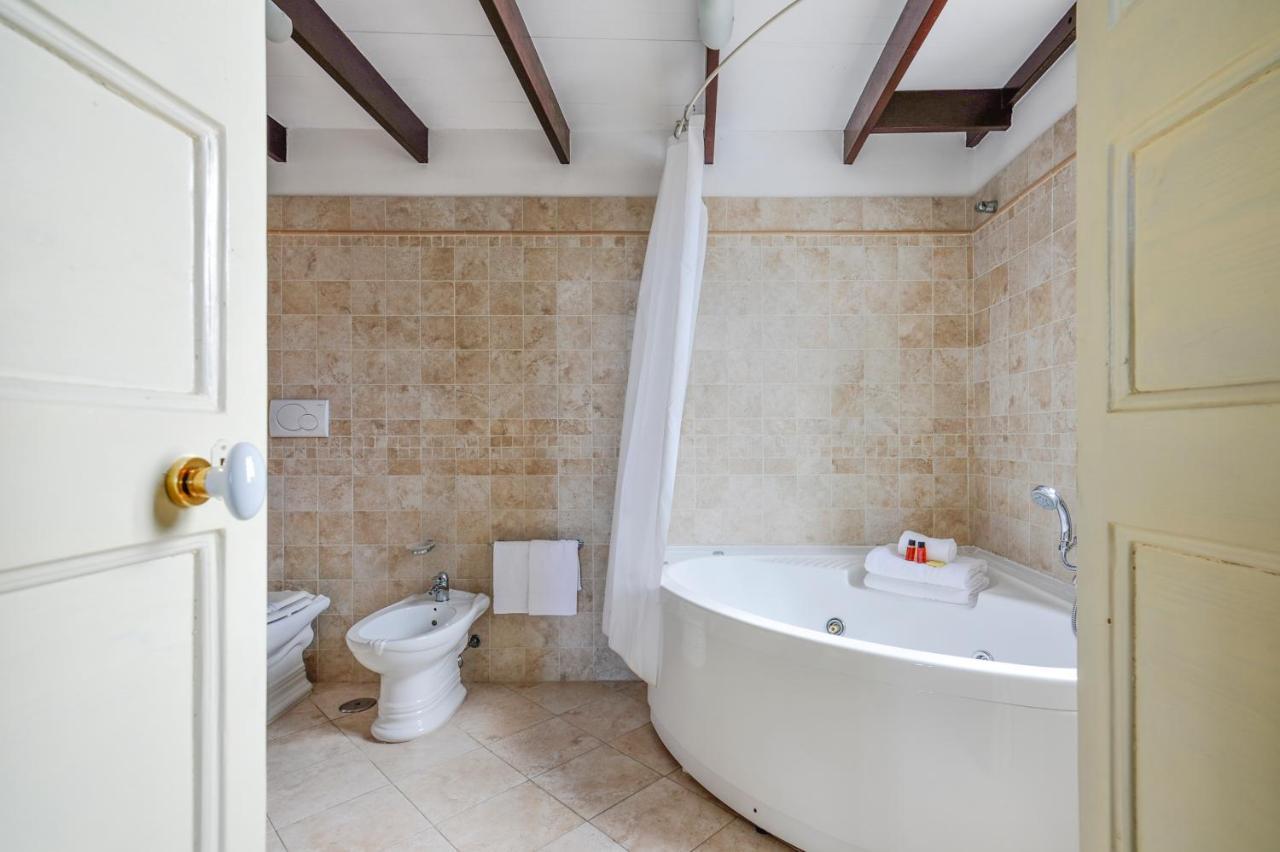 Castriota 19 - Jacuzzi Apartment Sit Лечче Экстерьер фото