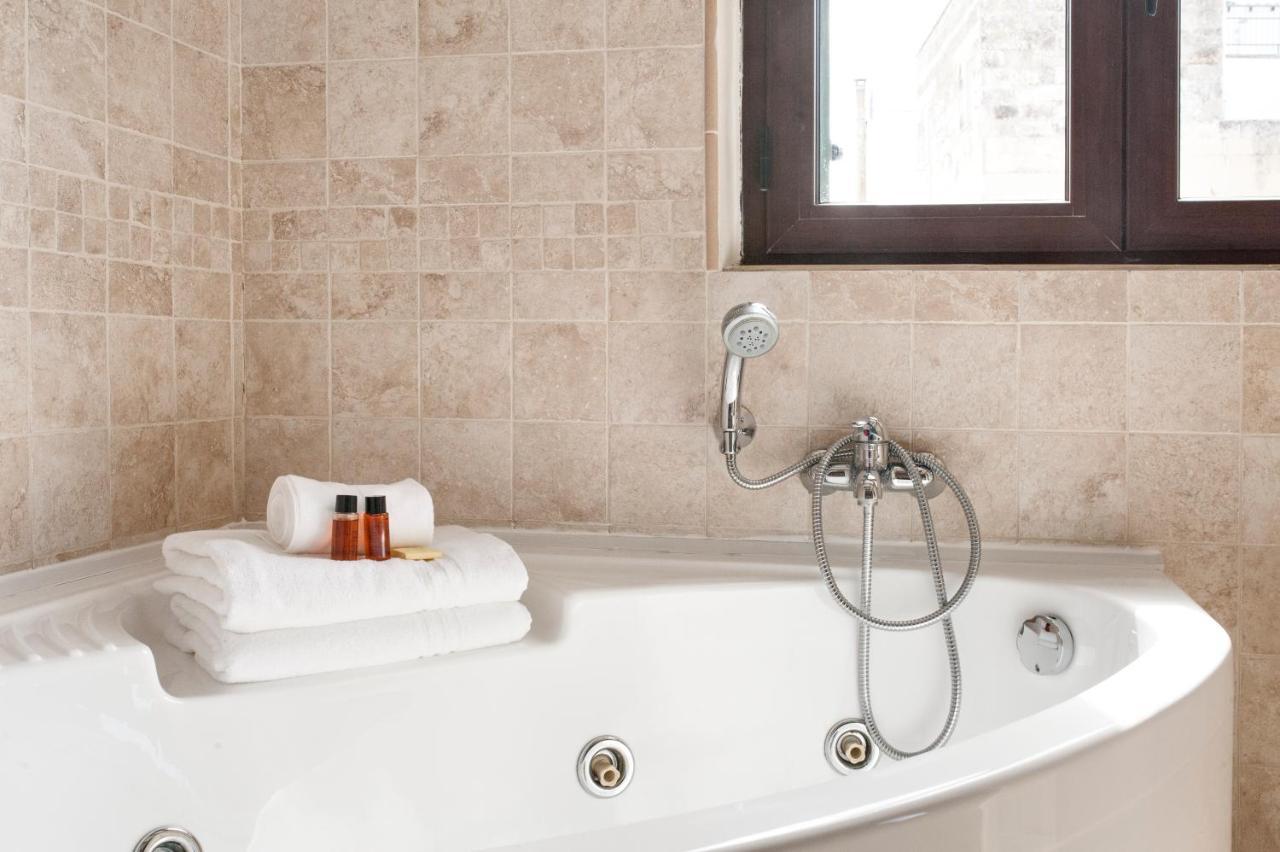 Castriota 19 - Jacuzzi Apartment Sit Лечче Экстерьер фото